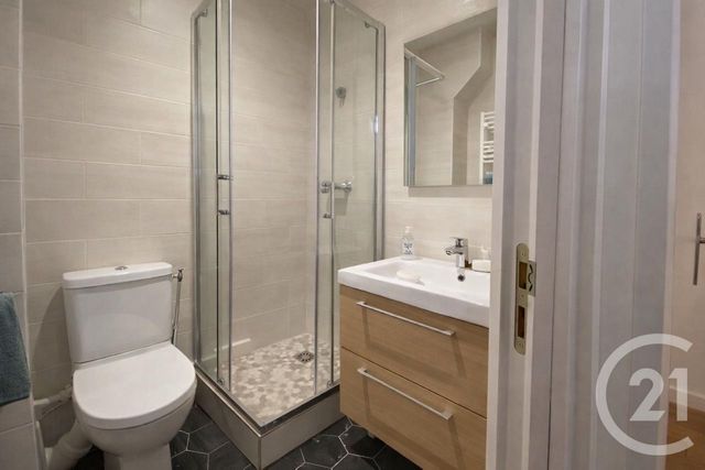 Appartement F2 &agrave; vendre - 2 pi&egrave;ces - 30 m2 - Suresnes - 92 - ILE-DE-FRANCE