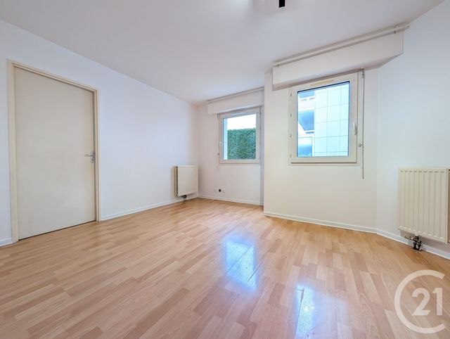 Appartement F2 &agrave; louer - 2 pi&egrave;ces - 37,97 m2 - Suresnes - 92 - ILE-DE-FRANCE