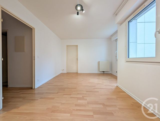 Appartement F2 &agrave; louer - 2 pi&egrave;ces - 37,97 m2 - Suresnes - 92 - ILE-DE-FRANCE