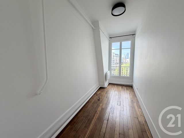 Appartement F3 &agrave; louer - 3 pi&egrave;ces - 67,50 m2 - Suresnes - 92 - ILE-DE-FRANCE