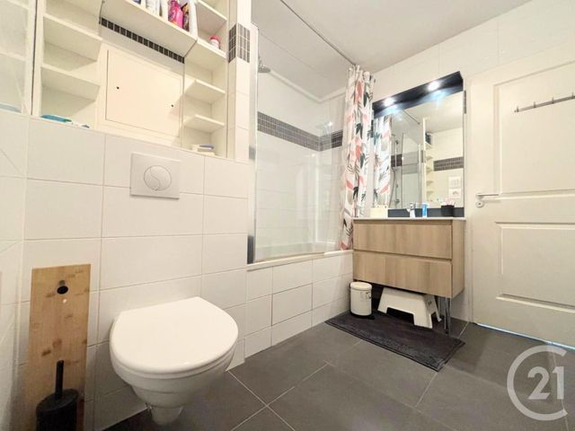 Appartement F4 &agrave; vendre - 4 pi&egrave;ces - 80,05 m2 - Suresnes - 92 - ILE-DE-FRANCE