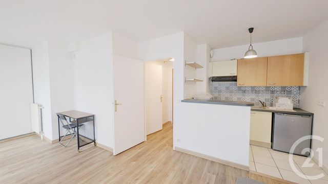 Appartement F1 &agrave; louer - 1 pi&egrave;ce - 25,95 m2 - Courbevoie - 92 - ILE-DE-FRANCE