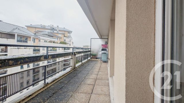 Appartement F1 &agrave; louer - 1 pi&egrave;ce - 25,95 m2 - Courbevoie - 92 - ILE-DE-FRANCE