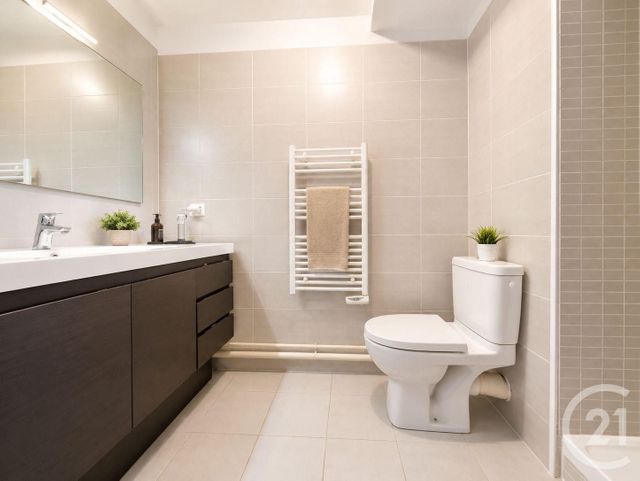 Appartement F4 &agrave; vendre - 4 pi&egrave;ces - 81,17 m2 - Suresnes - 92 - ILE-DE-FRANCE