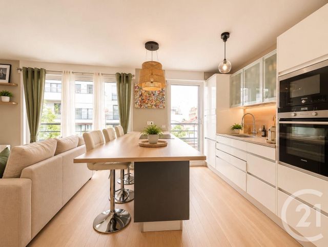 Appartement F4 &agrave; vendre - 4 pi&egrave;ces - 81,17 m2 - Suresnes - 92 - ILE-DE-FRANCE