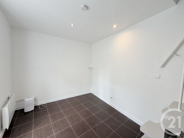 Appartement &agrave; louer - 2 pi&egrave;ces - 32,02 m2 - Bougival - 78 - ILE-DE-FRANCE