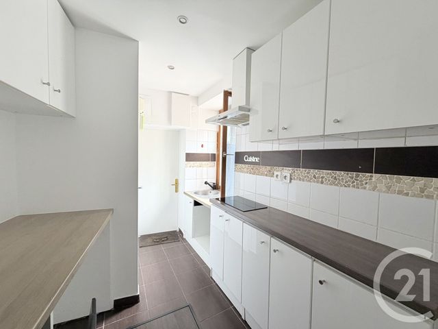 Appartement &agrave; louer - 2 pi&egrave;ces - 32,02 m2 - Bougival - 78 - ILE-DE-FRANCE