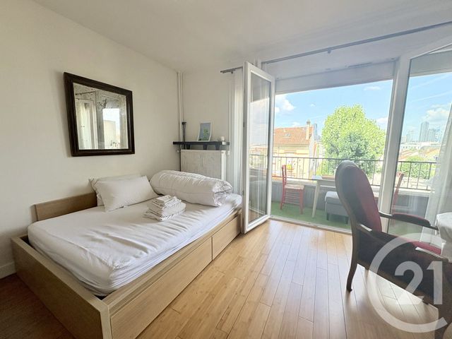 Appartement F1 &agrave; louer - 1 pi&egrave;ce - 32,94 m2 - Suresnes - 92 - ILE-DE-FRANCE
