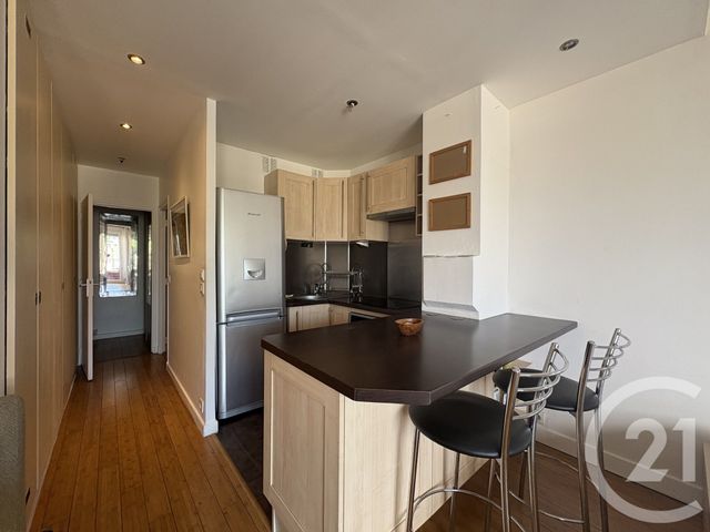 Appartement F1 &agrave; louer - 1 pi&egrave;ce - 32,94 m2 - Suresnes - 92 - ILE-DE-FRANCE