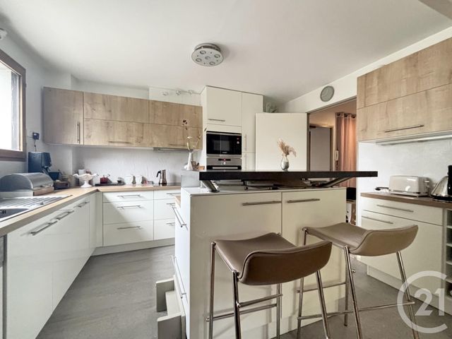 Appartement &agrave; vendre - 3 pi&egrave;ces - 89 m2 - Rueil Malmaison - 92 - ILE-DE-FRANCE