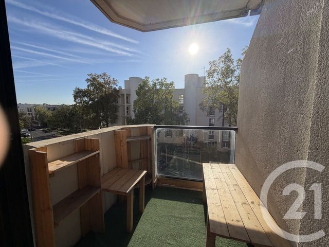 Appartement F4 &agrave; louer - 4 pi&egrave;ces - 82 m2 - Suresnes - 92 - ILE-DE-FRANCE