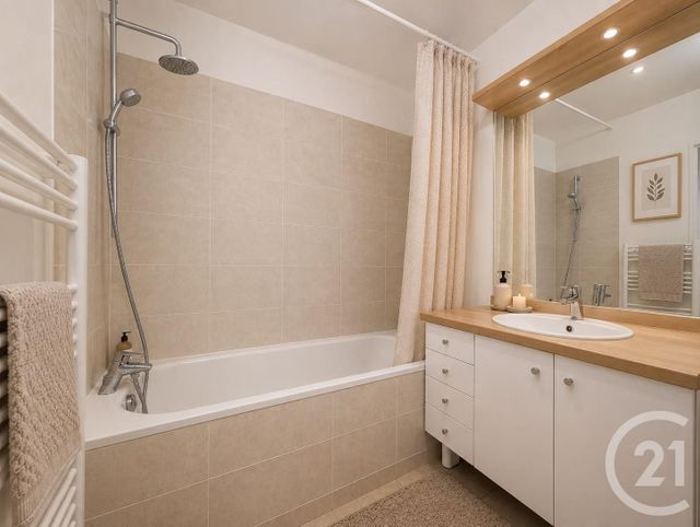 Appartement F3 &agrave; vendre - 3 pi&egrave;ces - 66,72 m2 - Suresnes - 92 - ILE-DE-FRANCE