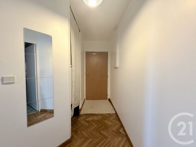 Appartement F2 &agrave; louer - 2 pi&egrave;ces - 46 m2 - Suresnes - 92 - ILE-DE-FRANCE
