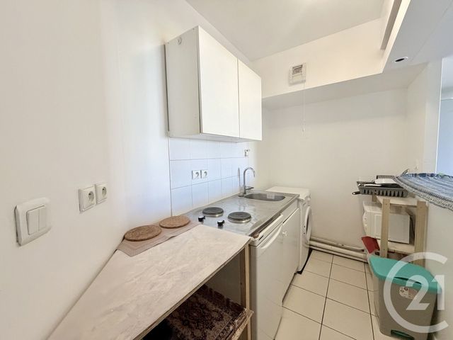 Appartement F2 &agrave; louer - 2 pi&egrave;ces - 46 m2 - Suresnes - 92 - ILE-DE-FRANCE