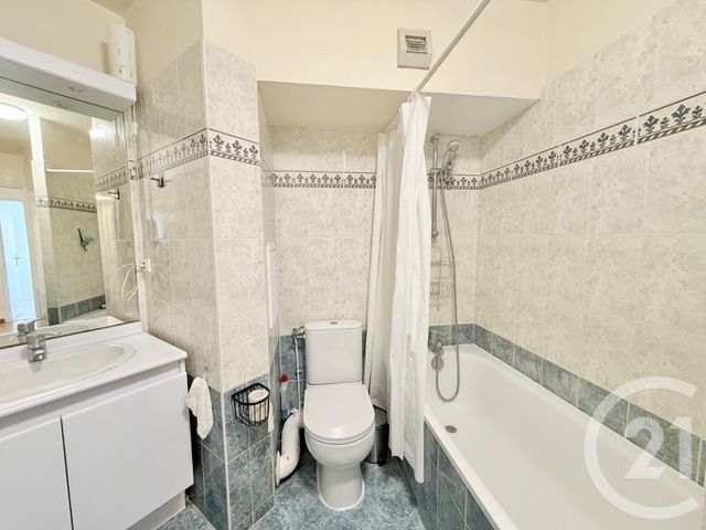 Appartement F2 &agrave; louer - 2 pi&egrave;ces - 46 m2 - Suresnes - 92 - ILE-DE-FRANCE