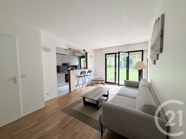 Appartement F2 &agrave; louer - 2 pi&egrave;ces - 45 m2 - Suresnes - 92 - ILE-DE-FRANCE