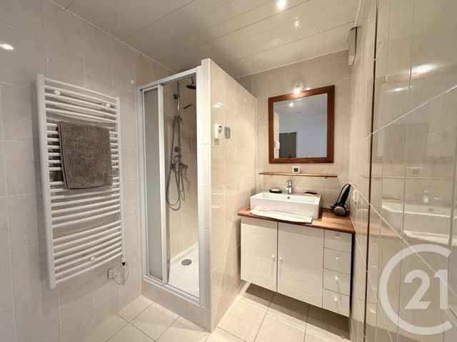 Appartement F2 &agrave; louer - 2 pi&egrave;ces - 45,14 m2 - Suresnes - 92 - ILE-DE-FRANCE