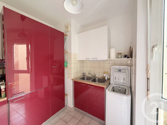 Appartement F2 &agrave; louer - 2 pi&egrave;ces - 45,14 m2 - Suresnes - 92 - ILE-DE-FRANCE