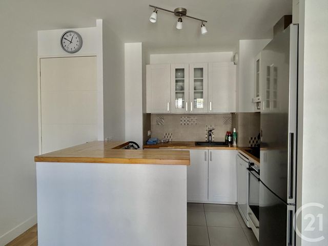 Appartement &agrave; louer - 2 pi&egrave;ces - 42,35 m2 - Puteaux - 92 - ILE-DE-FRANCE