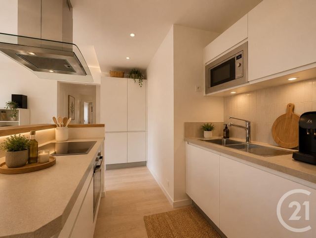 Appartement F4 &agrave; vendre - 4 pi&egrave;ces - 65,71 m2 - Suresnes - 92 - ILE-DE-FRANCE