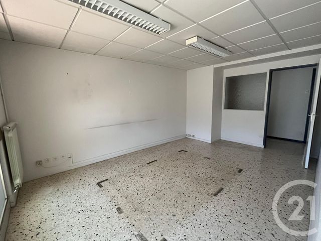 Local commercial à louer - 63.0 m2 - 34 - Herault