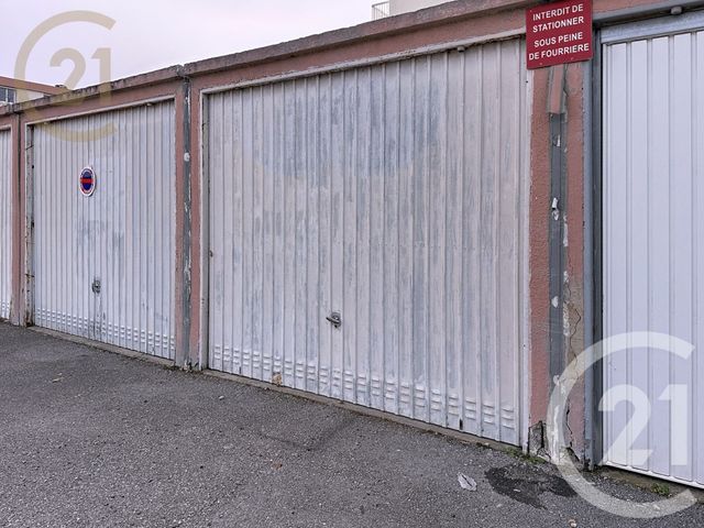 parking - FRONTIGNAN - 34