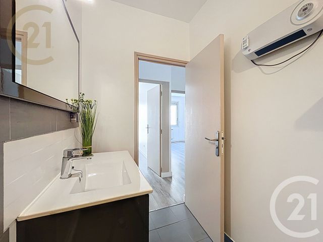 Appartement F3 &agrave; louer - 3 pi&egrave;ces - 70,03 m2 - Frontignan - 34 - LANGUEDOC-ROUSSILLON