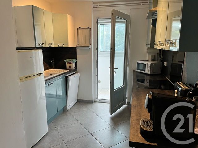 Appartement F3 &agrave; louer - 3 pi&egrave;ces - 61,45 m2 - Sete - 34 - LANGUEDOC-ROUSSILLON