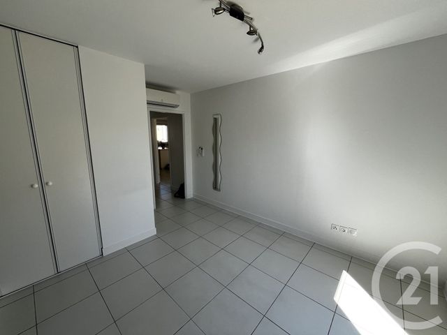 Appartement F3 &agrave; louer - 3 pi&egrave;ces - 61,72 m2 - Poussan - 34 - LANGUEDOC-ROUSSILLON