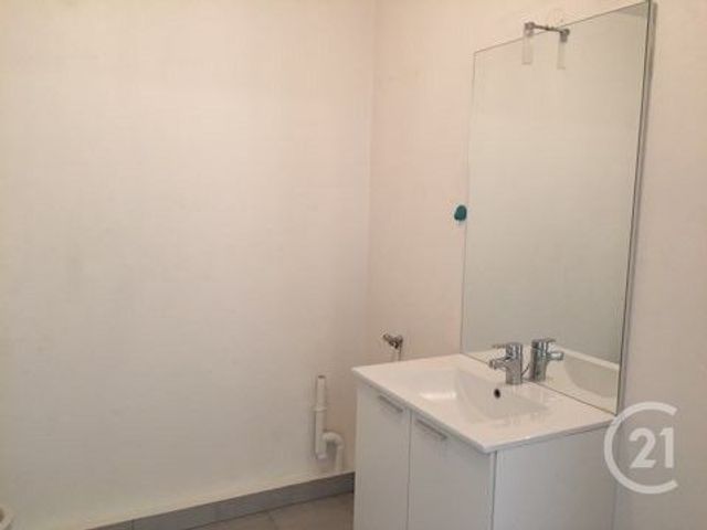 Appartement F2 &agrave; louer - 2 pi&egrave;ces - 38,17 m2 - Avignon - 84 - PROVENCE-ALPES-COTE-D-AZUR
