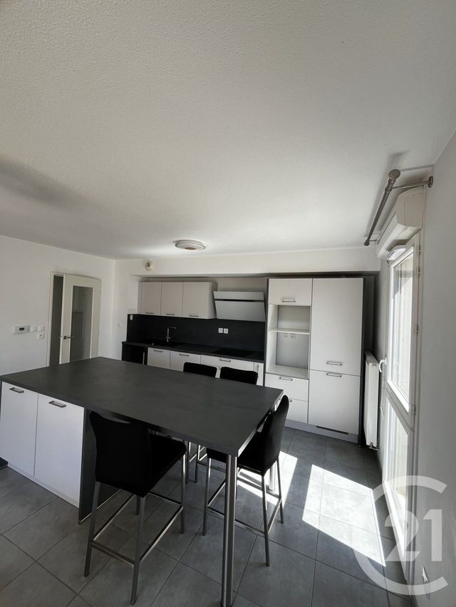 Appartement T3 &agrave; louer - 3 pi&egrave;ces - 63,50 m2 - Frontignan - 34 - LANGUEDOC-ROUSSILLON
