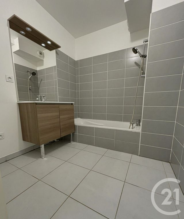 Appartement T3 &agrave; vendre - 3 pi&egrave;ces - 65,38 m2 - Frontignan - 34 - LANGUEDOC-ROUSSILLON