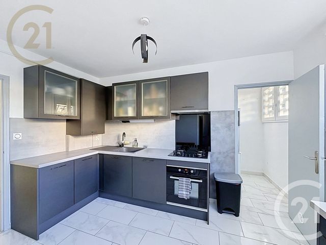 Appartement T6 &agrave; vendre - 6 pi&egrave;ces - 108,31 m2 - Frontignan - 34 - LANGUEDOC-ROUSSILLON