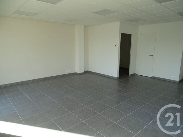 Maison &agrave; louer - 2 pi&egrave;ces - 156 m2 - Penestin - 56 - BRETAGNE