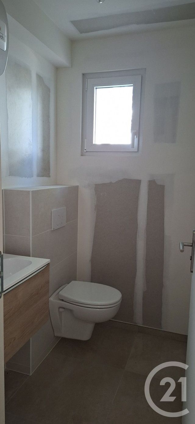 Appartement Local &agrave; louer - 2 pi&egrave;ces - 56,93 m2 - Penestin - 56 - BRETAGNE