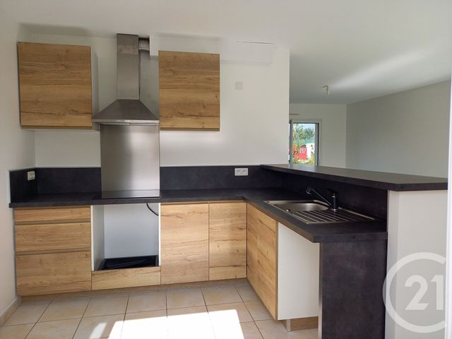 Maison &agrave; louer - 5 pi&egrave;ces - 115,23 m2 - Camoel - 56 - BRETAGNE