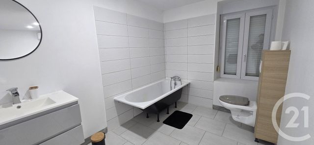 Appartement F5 &agrave; vendre - 5 pi&egrave;ces - 102 m2 - Ecuisses - 71 - BOURGOGNE