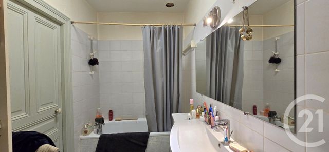 Appartement F3 &agrave; vendre - 4 pi&egrave;ces - 74,50 m2 - Le Creusot - 71 - BOURGOGNE