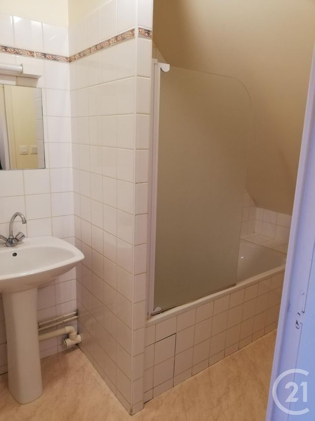 Appartement &agrave; louer - 2 pi&egrave;ces - 30 m2 - Etrelles - 35 - BRETAGNE