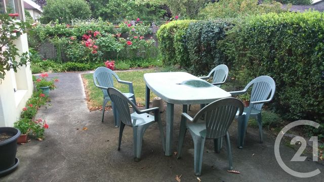 Maison &agrave; louer - 3 pi&egrave;ces - 90 m2 - Argentre Du Plessis - 35 - BRETAGNE