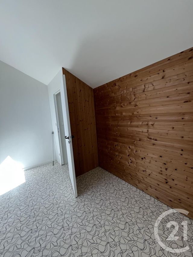 Appartement &agrave; louer - 3 pi&egrave;ces - 71 m2 - Argentre Du Plessis - 35 - BRETAGNE