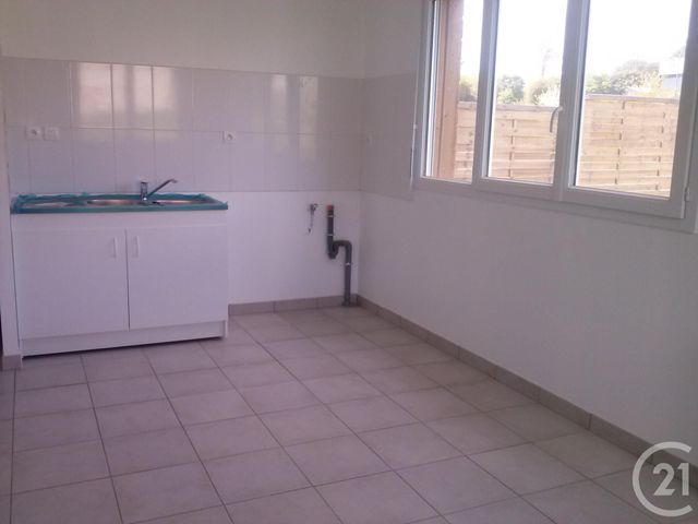 Maison &agrave; louer - 4 pi&egrave;ces - 90 m2 - Cuille - 53 - PAYS-DE-LOIRE