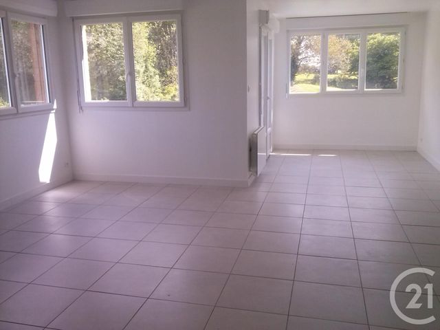 Maison &agrave; louer - 4 pi&egrave;ces - 90 m2 - Cuille - 53 - PAYS-DE-LOIRE