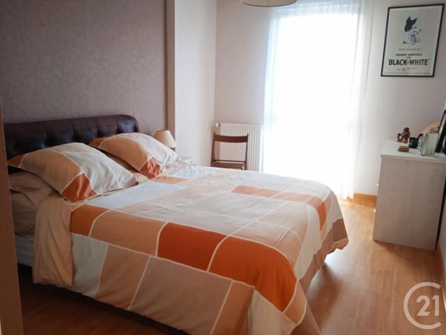 Appartement T4 &agrave; louer - 4 pi&egrave;ces - 81,56 m2 - Chartres De Bretagne - 35 - BRETAGNE