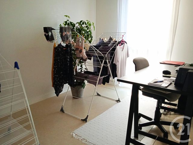 Appartement T4 &agrave; louer - 4 pi&egrave;ces - 81,56 m2 - Chartres De Bretagne - 35 - BRETAGNE