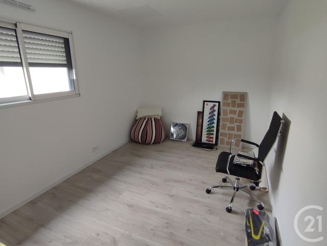 Maison &agrave; louer - 4 pi&egrave;ces - 102,02 m2 - Etrelles - 35 - BRETAGNE