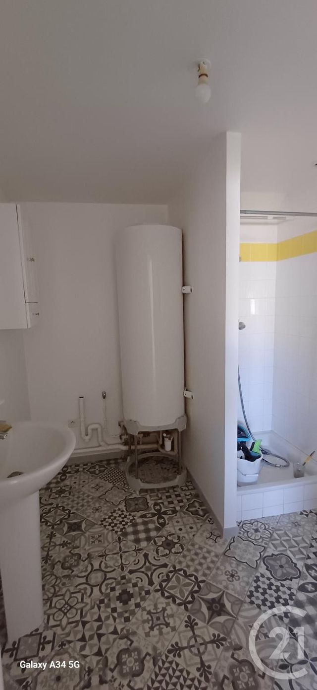 Appartement T2 &agrave; louer - 2 pi&egrave;ces - 51 m2 - Argentre Du Plessis - 35 - BRETAGNE