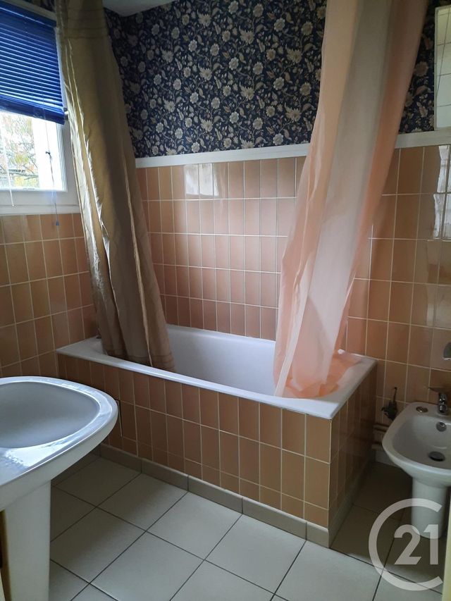 Appartement T2 &agrave; louer - 2 pi&egrave;ces - 40,08 m2 - Le Pertre - 35 - BRETAGNE