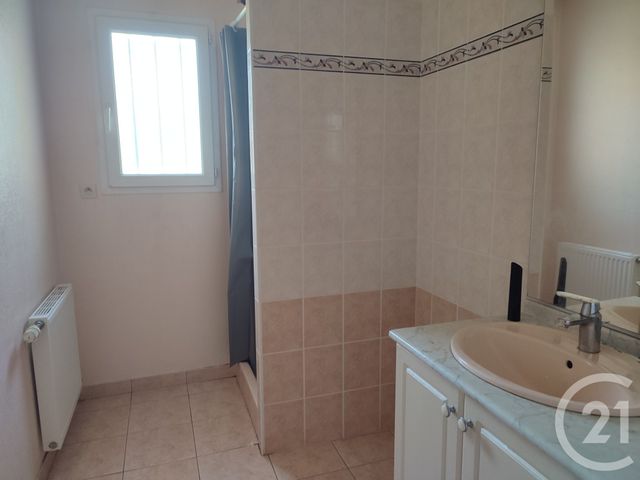 Maison &agrave; louer - 5 pi&egrave;ces - 110 m2 - Etrelles - 35 - BRETAGNE