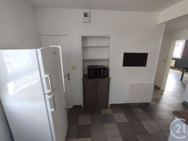 Appartement T3 &agrave; louer - 3 pi&egrave;ces - 64,88 m2 - St Berthevin - 53 - PAYS-DE-LOIRE